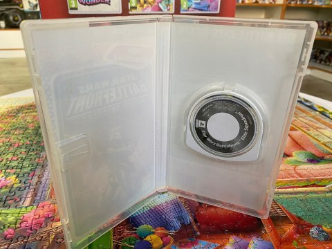 STAR WARS BATTLEFRONT ELITE SQUADRON PlayStation Portable (PSP)