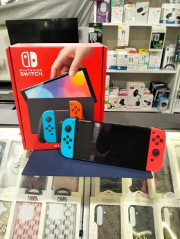 Konsola Nintendo Switch OLED wielokolorowy