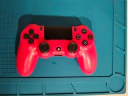 Pad bezprzewodowy do PS4 Sony Różowy