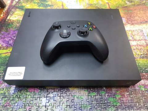 Xbox One X 1TB Czarny