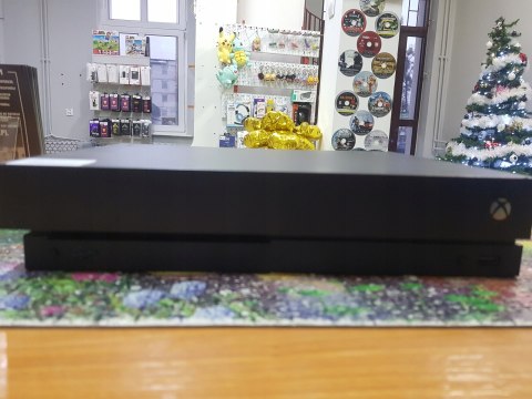 Xbox One X 1TB Czarny