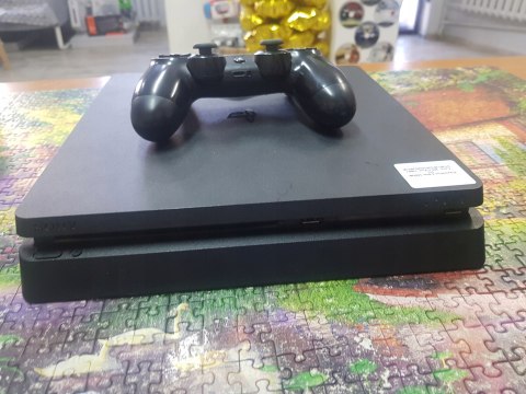 Konsola Sony PlayStation 4 slim 500 GB czarny