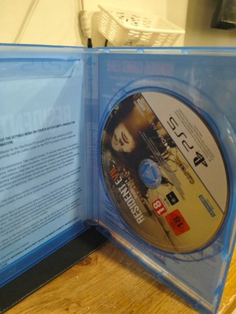 Resident Evil 7: Biohazard Gold Edition PlayStation 5 (PS5) pudełkowa