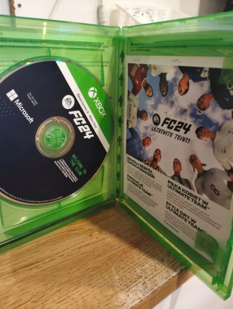FC 24 Xbox One pudełkowa